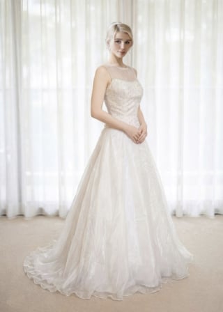 066-Soft-A-Line_Wide-Strap_Silver-Beaded-Bodice_Sparkle-Tulle-Skirt-asian-bridal-hire