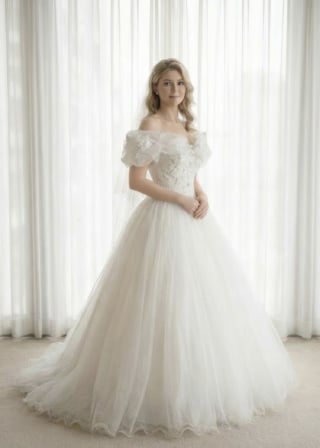 089-Dramatic-A-Line_Strapless_Tiered-Ruffle-Skirt_Beaded-Bodice.-asian-bridal-hire