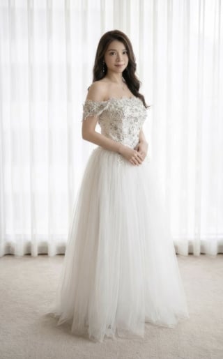 116-Soft-A-Line_Off-Shoulder_Crystal-Beaded-Bodice_Soft-Tulle-Skirt-asian-bridal-hire