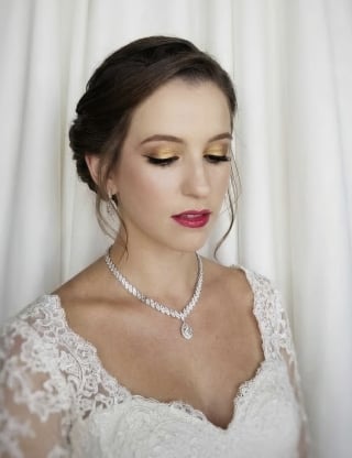 057-Dramatic-A-Line_Strapless-Sweetheart_Ruched-Bodice_Scattered-Beading-asian-bridal-hire