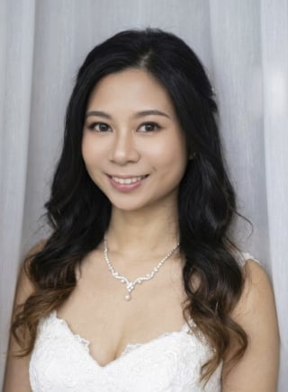 80-Fresh-and-youthful-Asian-bridal-style-with-glowing-skin-and-soft-hair-waves