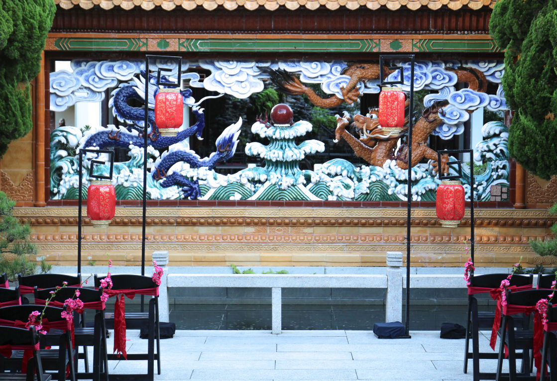 Modern Asian decorations & Styling